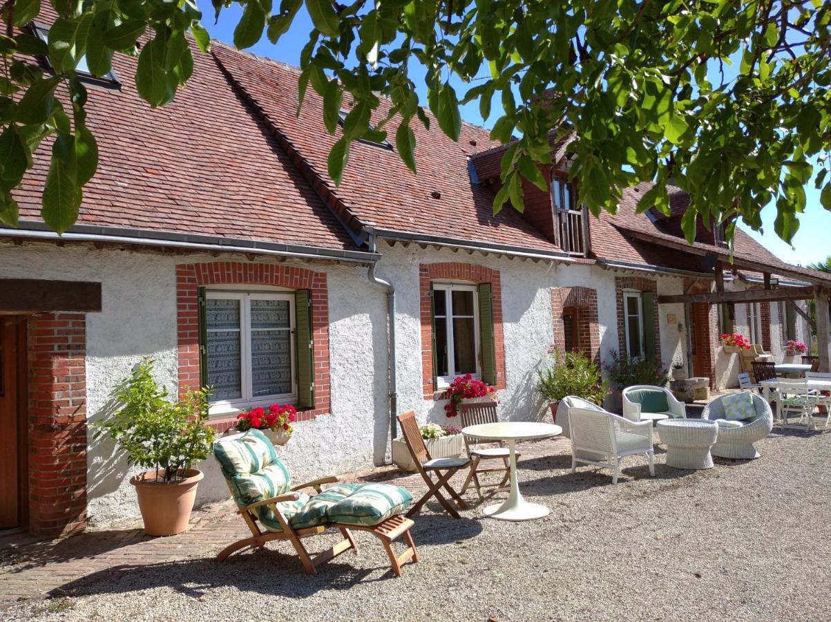B&B Ferme De La Rouzannerie Pour 2 Ou Famille Lanneray Buitenkant foto